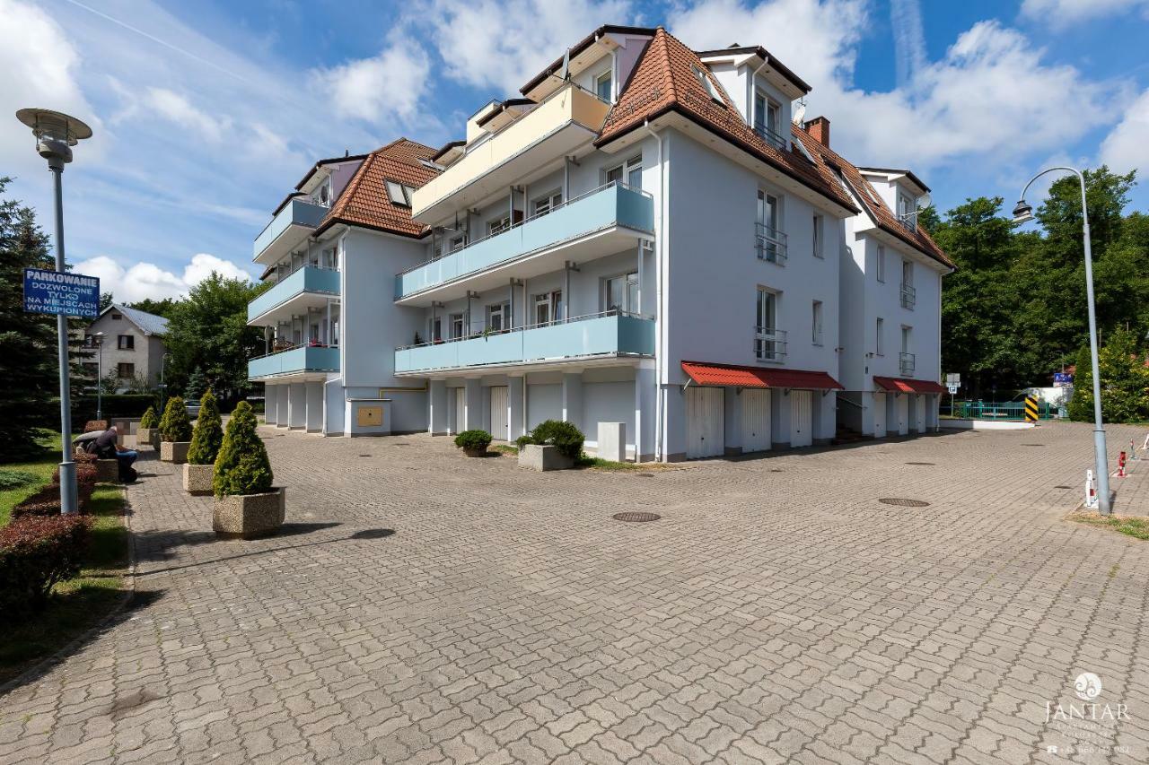 Park Side 2 Arciszewskiego By Jantar Apartamenty Kołobrzeg Exteriör bild